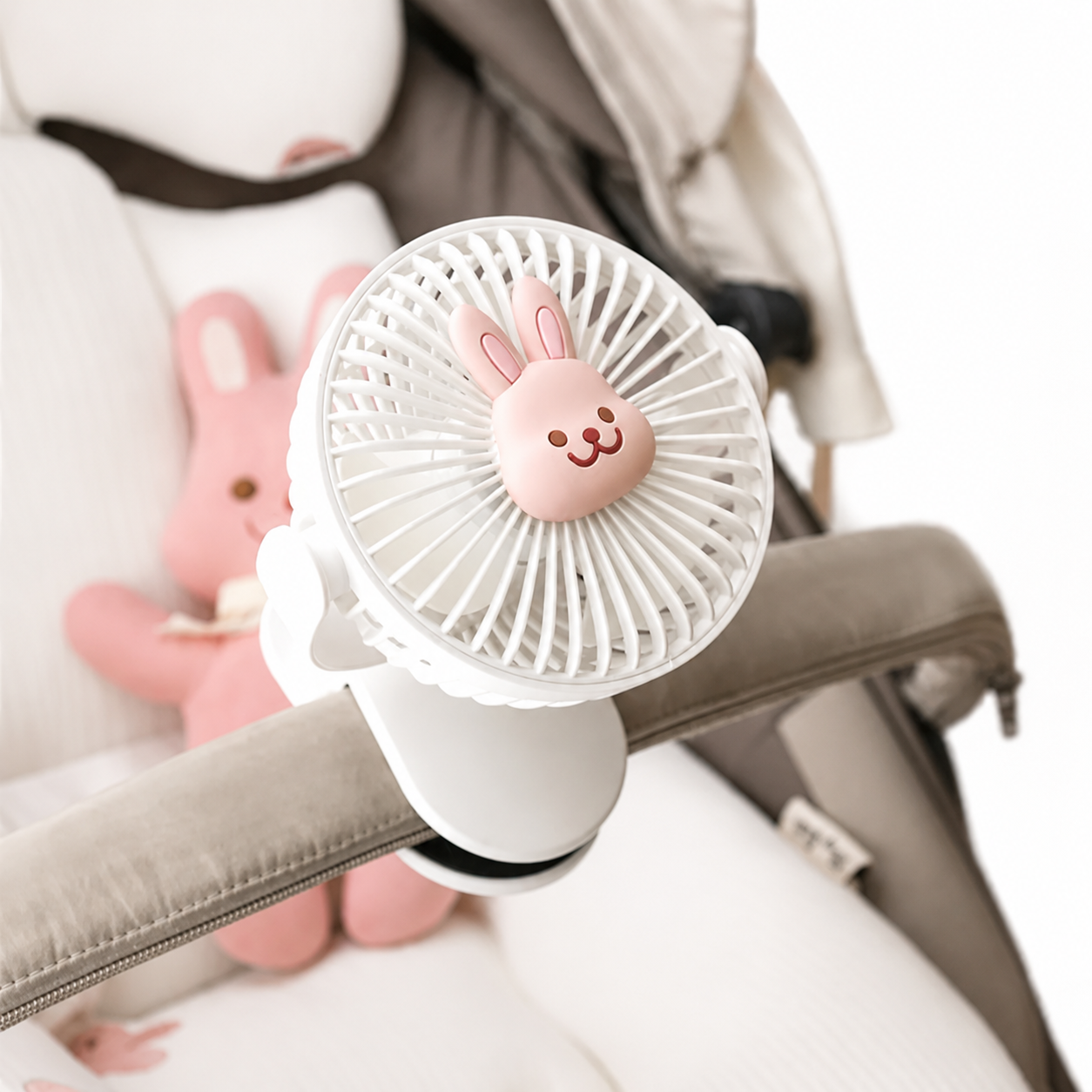 Ventoinha Portátil de Carrinho de Bebé, Mini Ventoinha Exterior USB com 3 Velocidades, Ventoinha de Tripé Flexível em Formato de Polvo, Clip de Mão para Carrinho de Bebé ou Berço